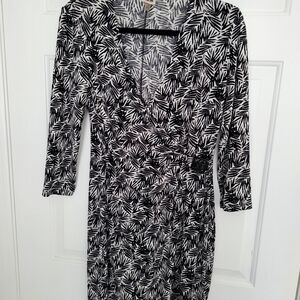 Anne Klein Black and White Leaf-Print Wrap Dress